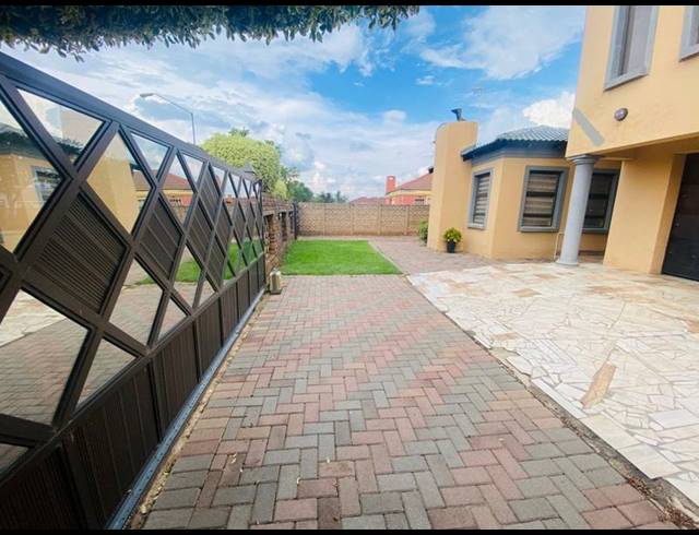 4 BEDROOM HOUSE FOR SALE IN KIRKNEY